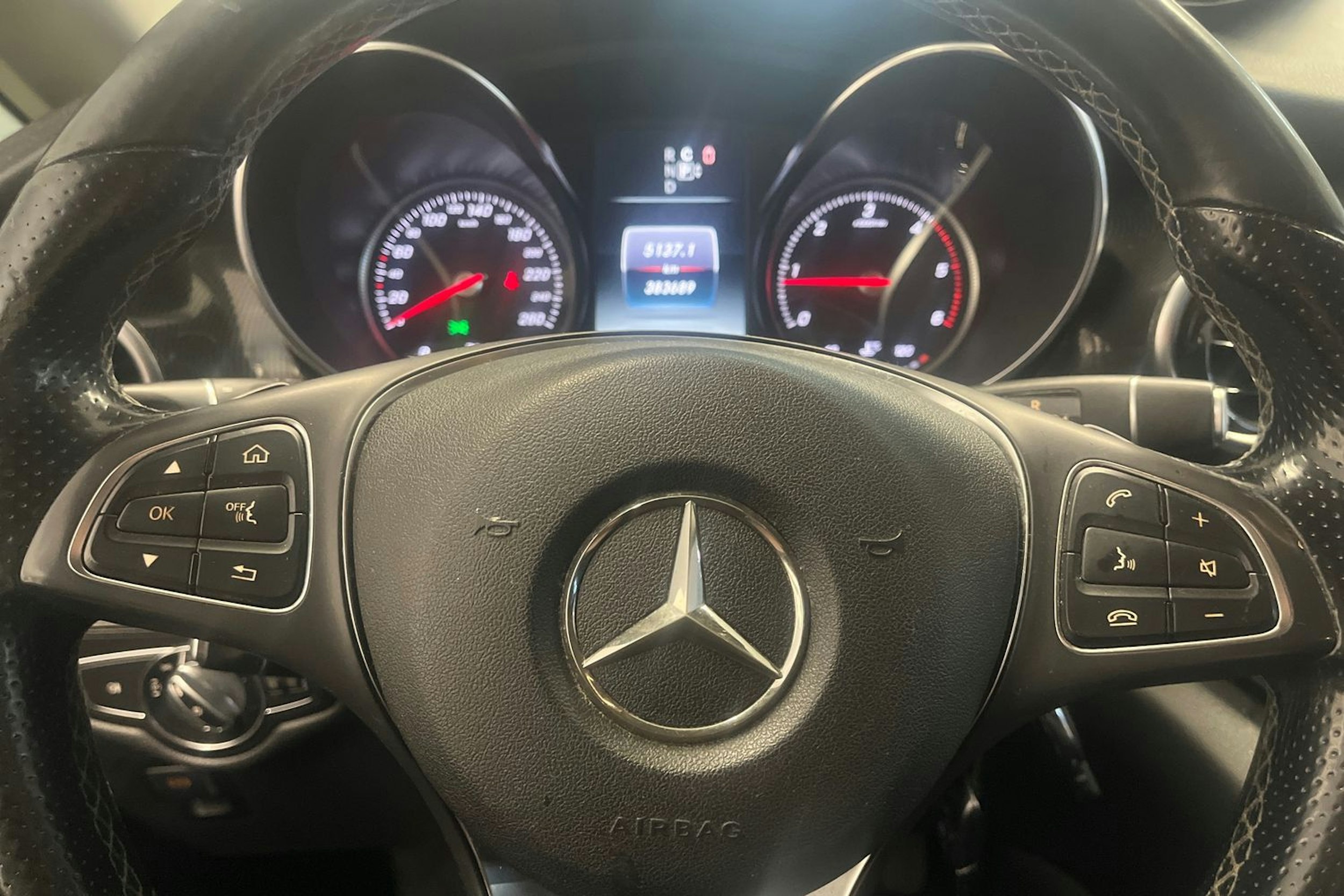 musta Mercedes-Benz V 2014 kuva 14.