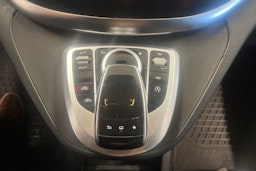musta Mercedes-Benz V 2014 kuva 16.