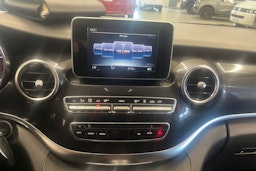 musta Mercedes-Benz V 2014 kuva 17.