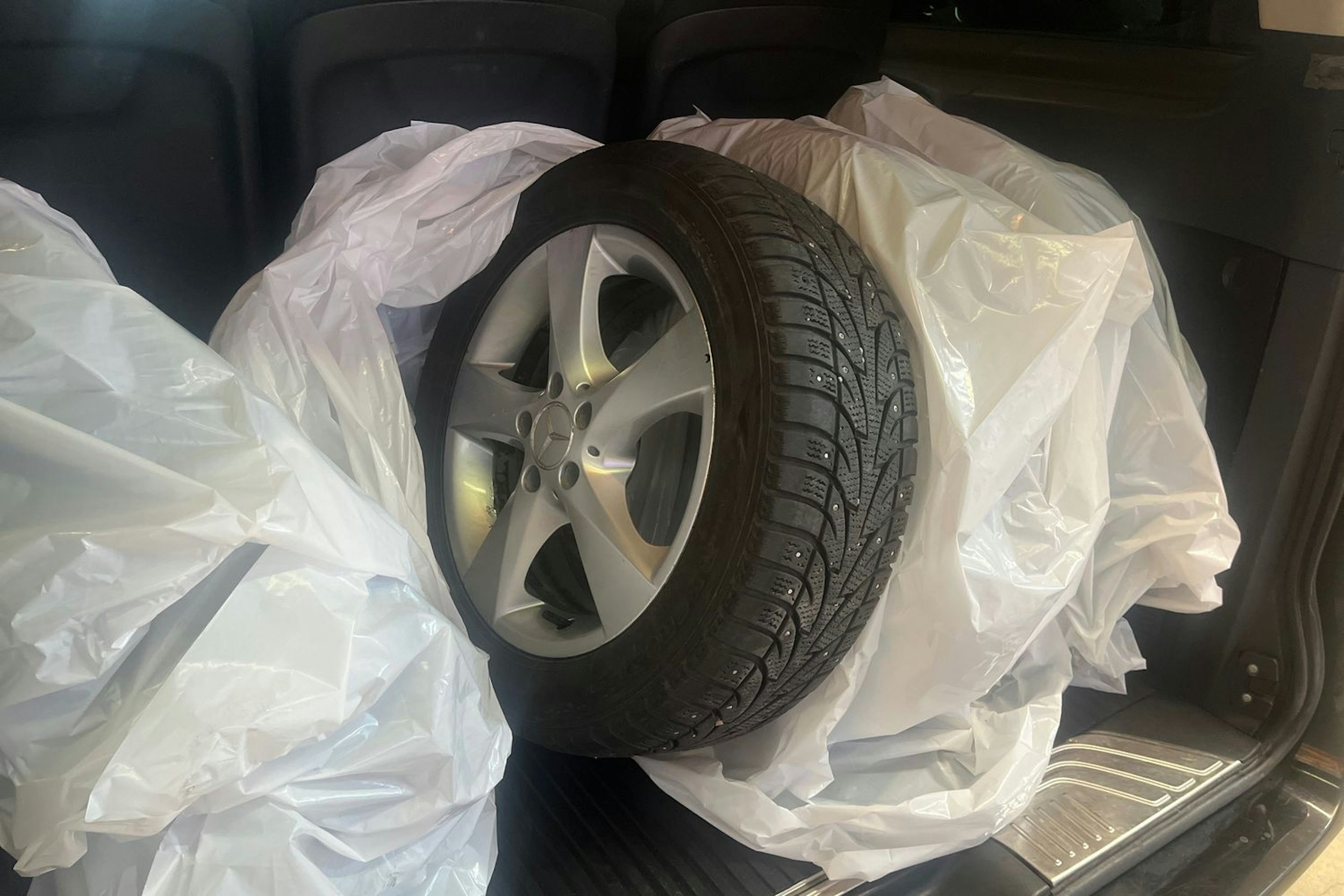 musta Mercedes-Benz V 2014 kuva 23.