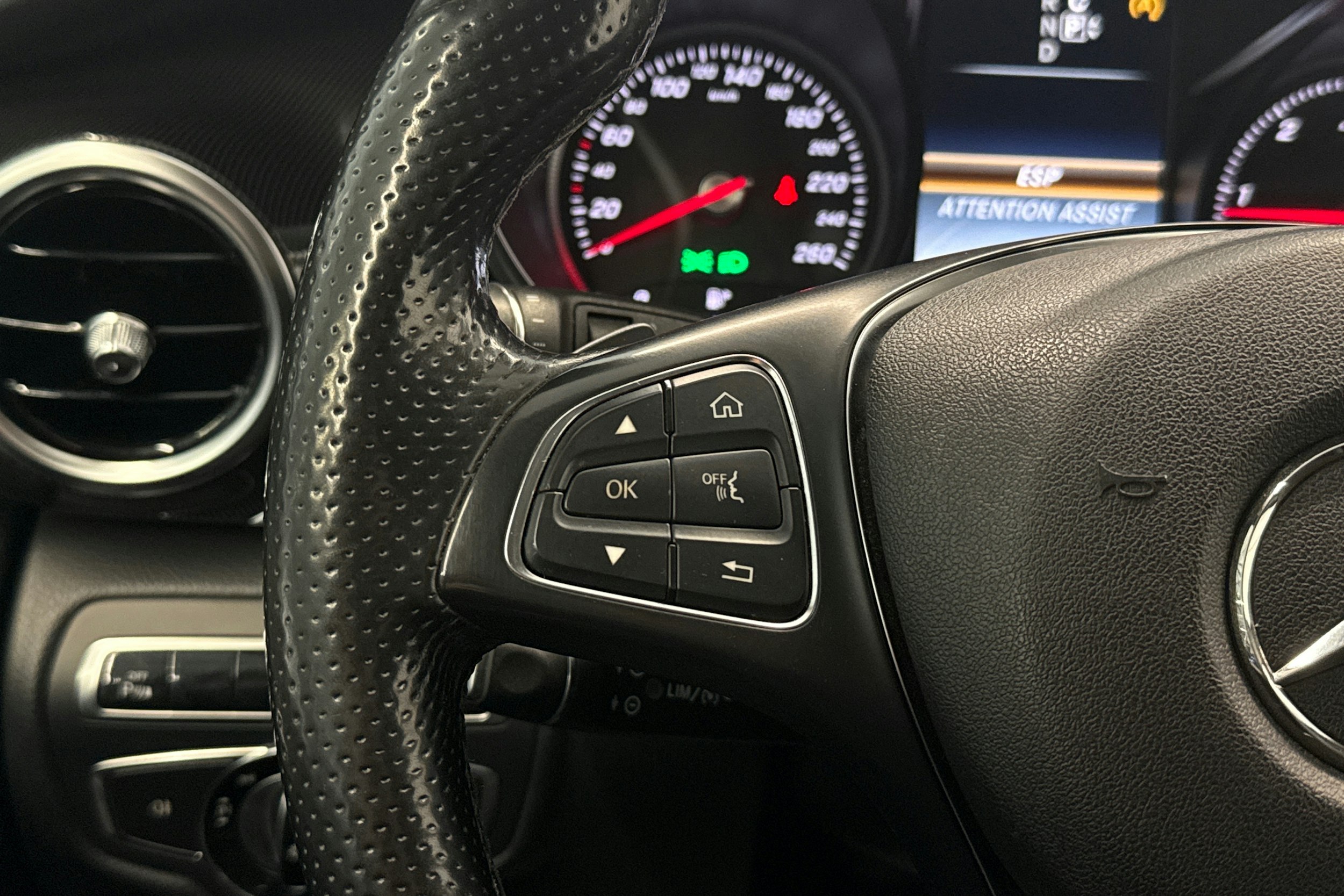 musta Mercedes-Benz V 2014 kuva 17.