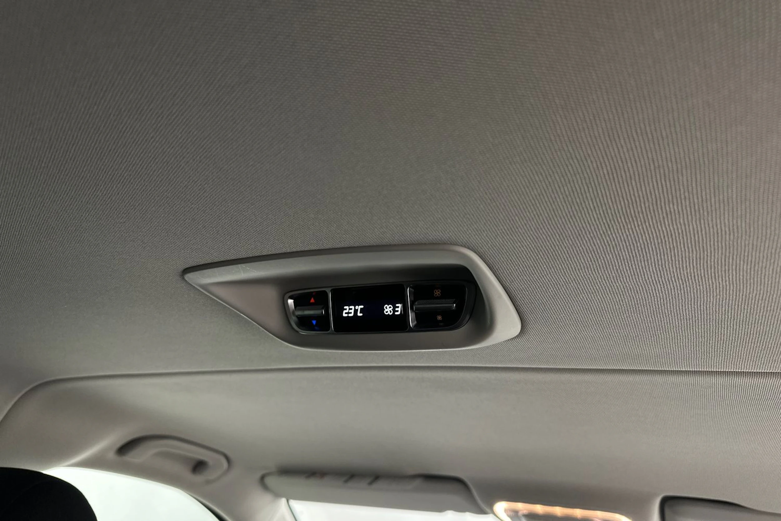 musta Mercedes-Benz V 2014 kuva 31.