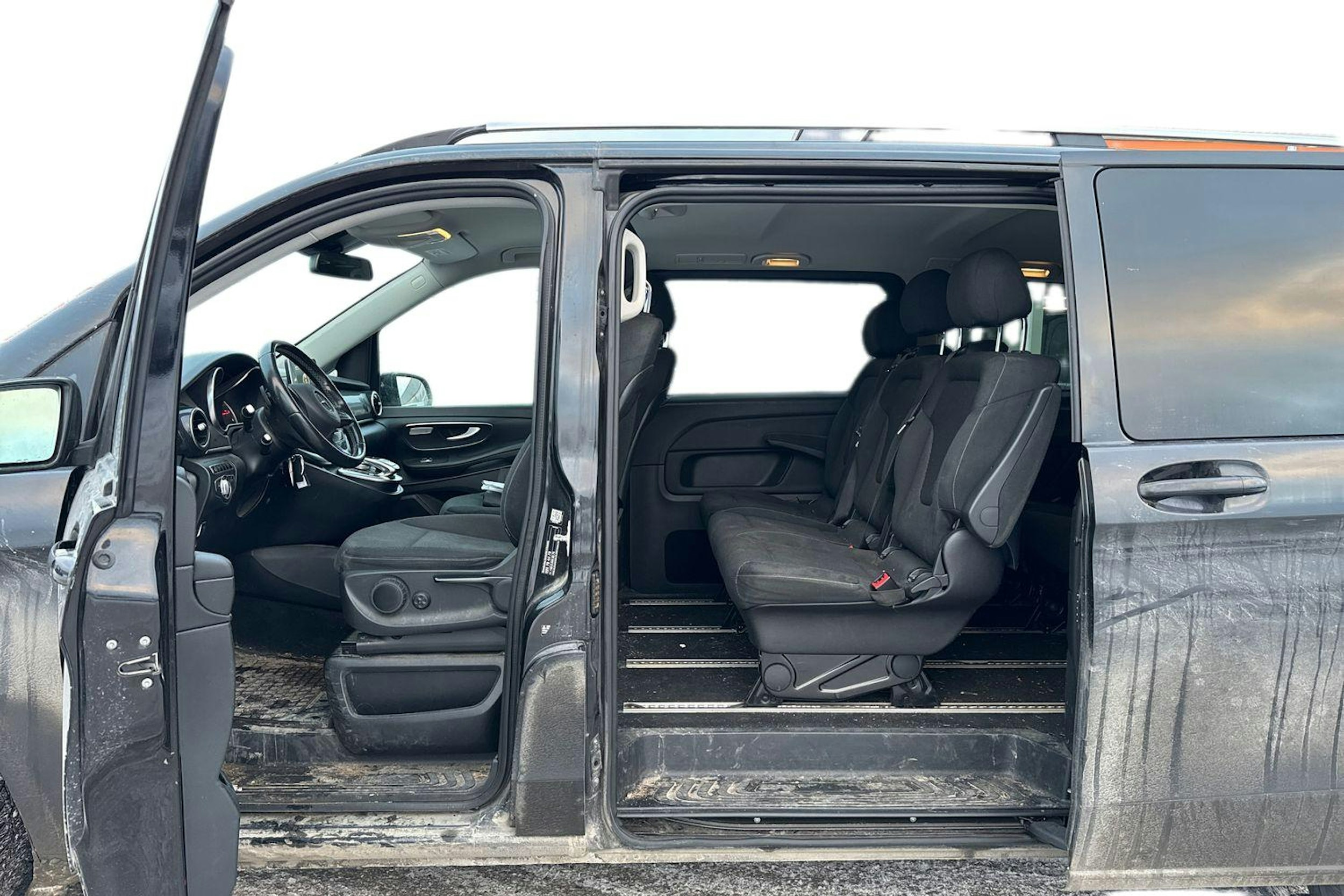 musta Mercedes-Benz V 2015 kuva 3.