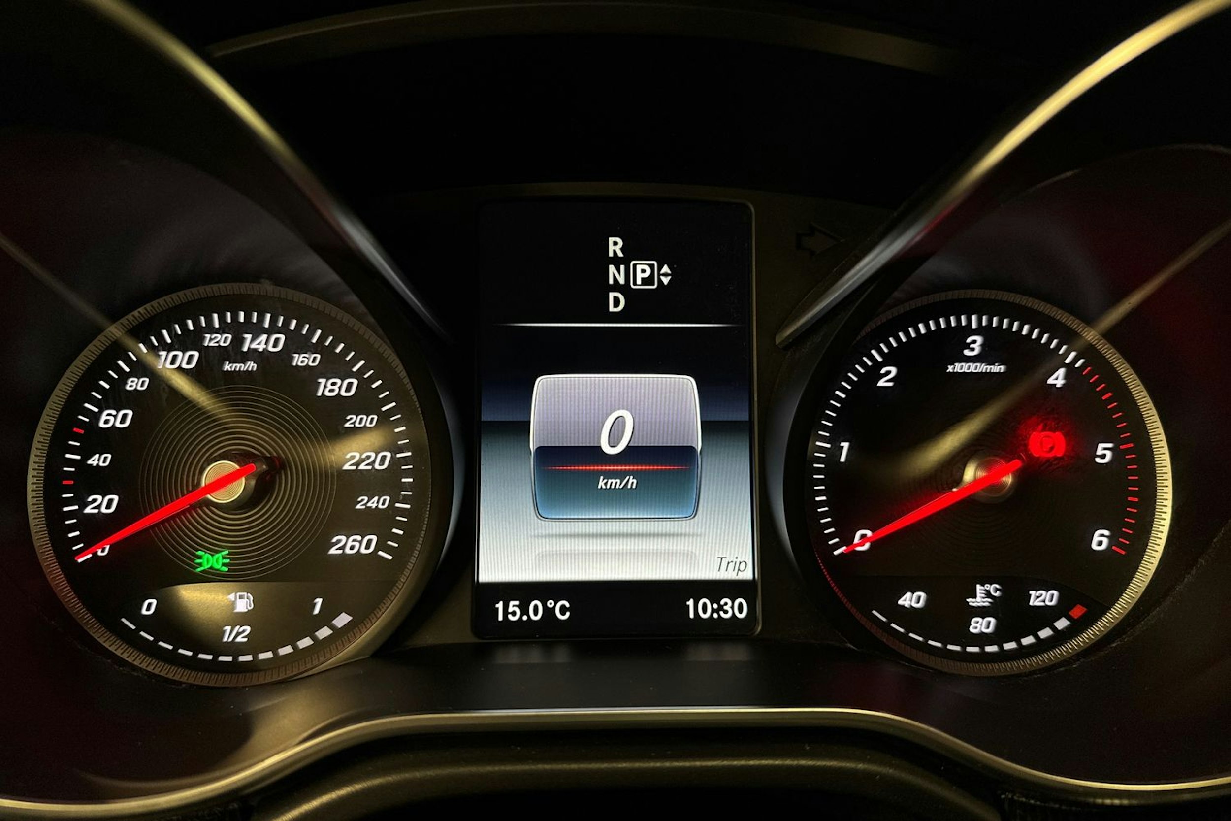 musta Mercedes-Benz V 2015 kuva 17.