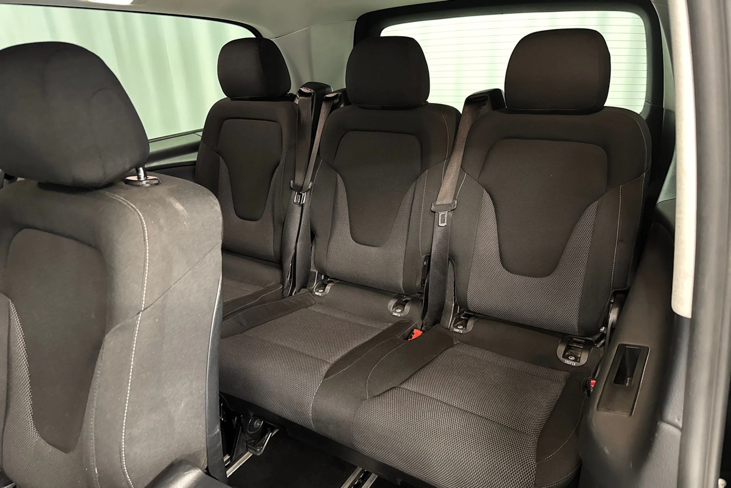 musta Mercedes-Benz V 2015 kuva 27.