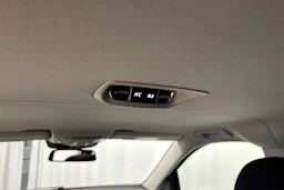 musta Mercedes-Benz V 2015 kuva 28.