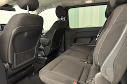 musta Mercedes-Benz V 2015 kuva 29.
