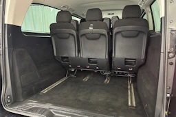 musta Mercedes-Benz V 2015 kuva 32.