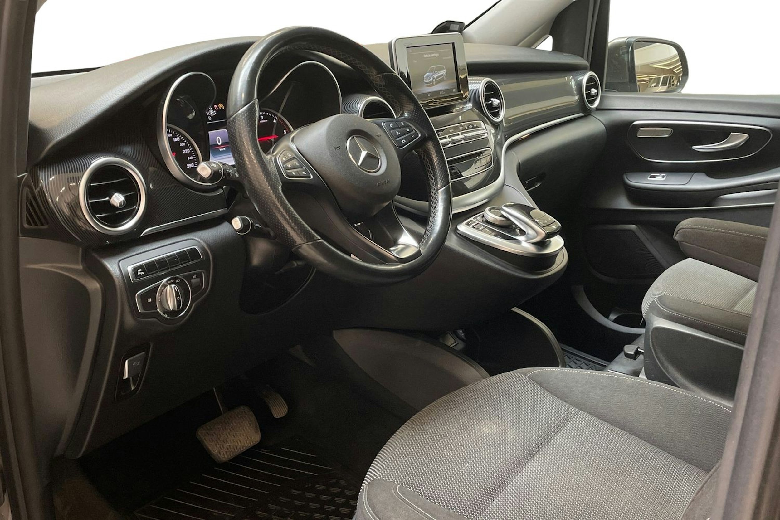 harmaa Mercedes-Benz V 2015 kuva 7.