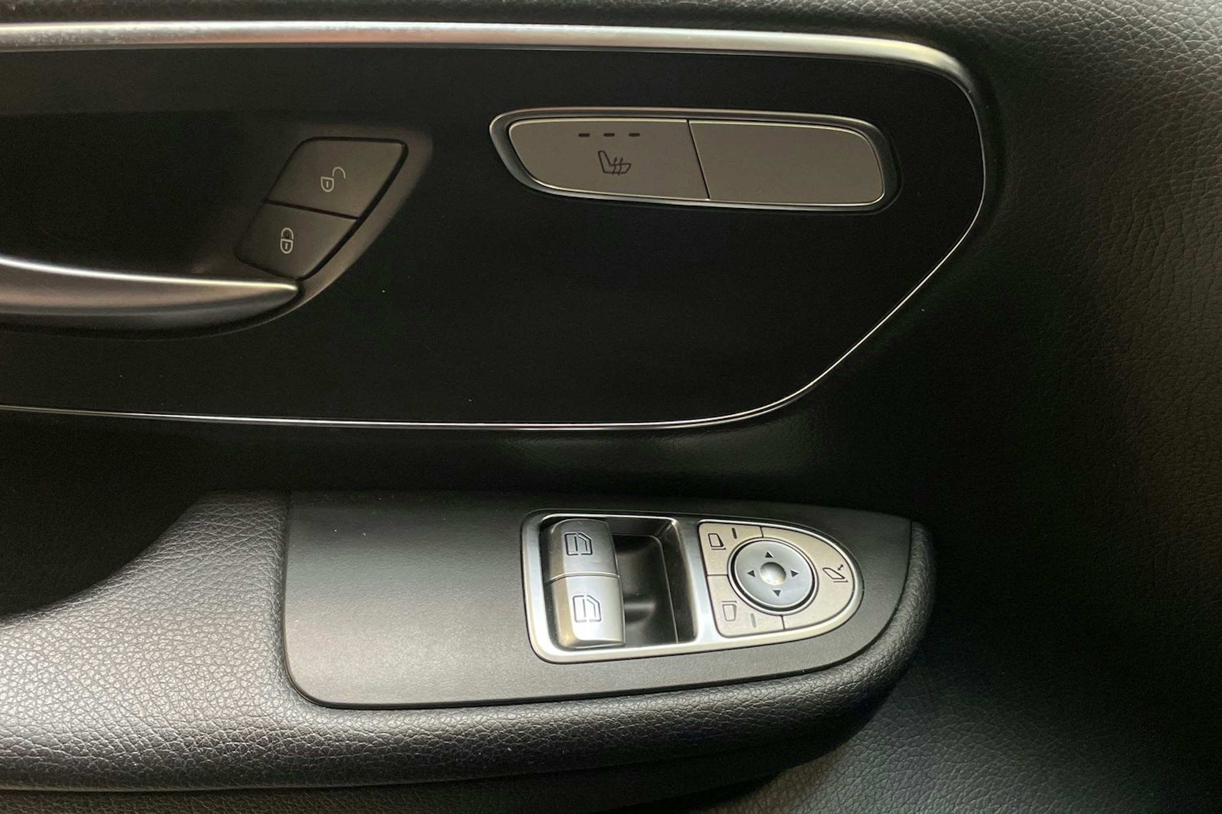harmaa Mercedes-Benz V 2015 kuva 26.
