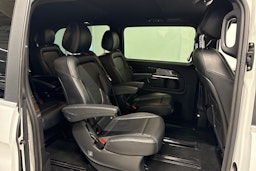 Valkoinen Mercedes-Benz V 2015 kuva 16.