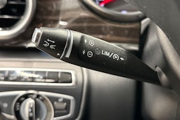 Valkoinen Mercedes-Benz V 2015 kuva 21.