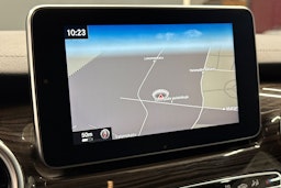 Valkoinen Mercedes-Benz V 2015 kuva 27.