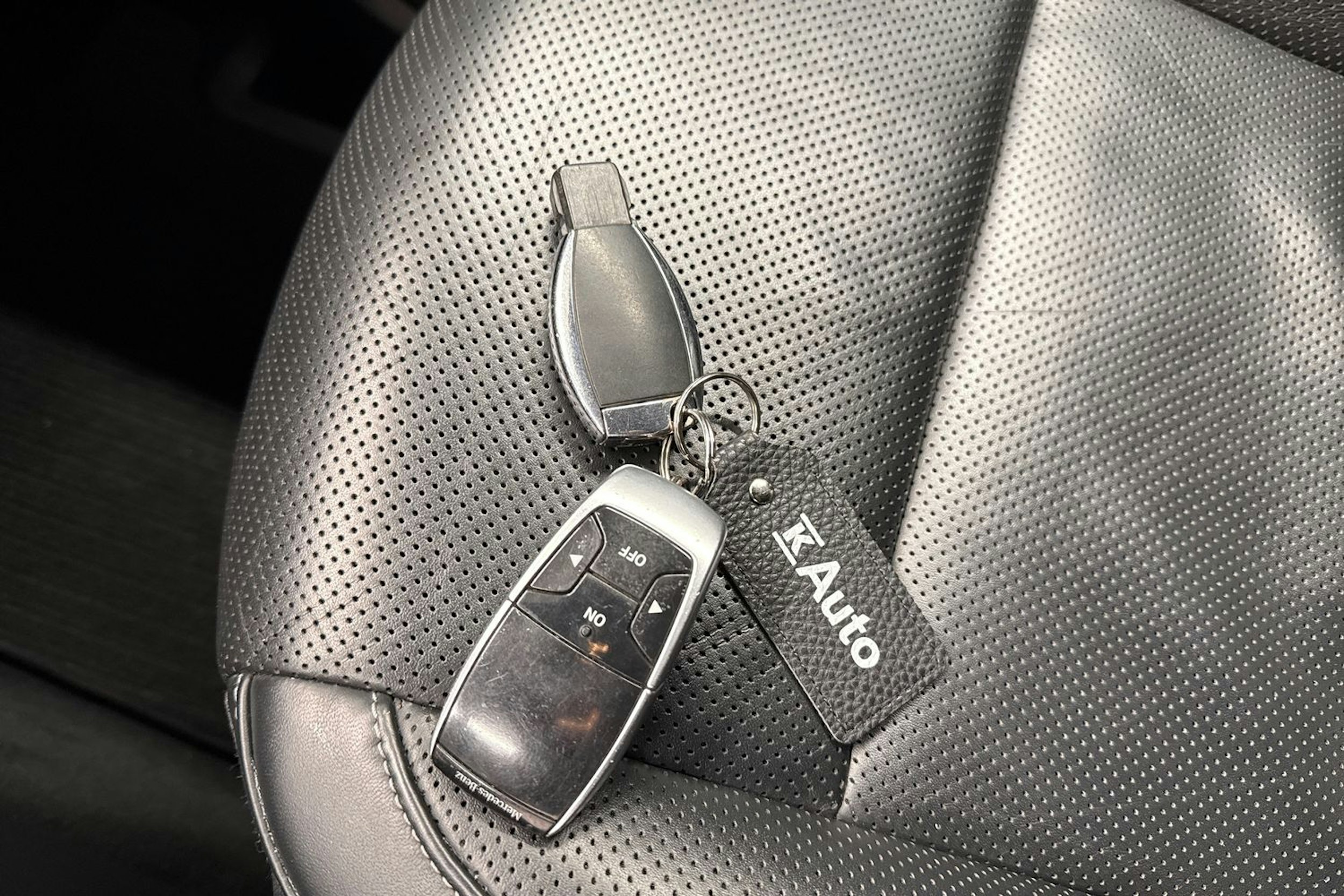 Valkoinen Mercedes-Benz V 2015 kuva 29.