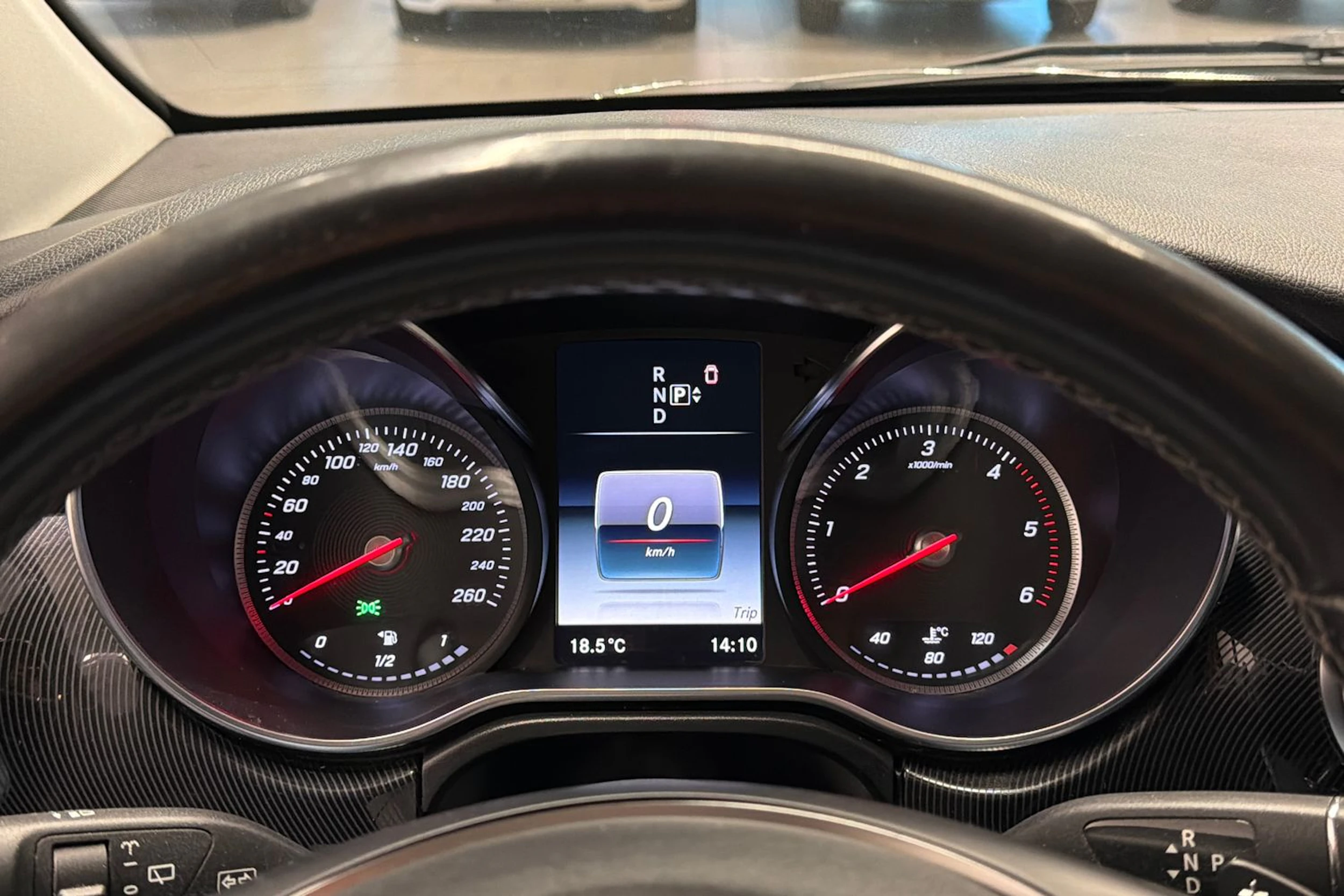 valkoinen Mercedes-Benz V 2015 kuva 18.