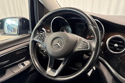 musta Mercedes-Benz V 2015 kuva 16.