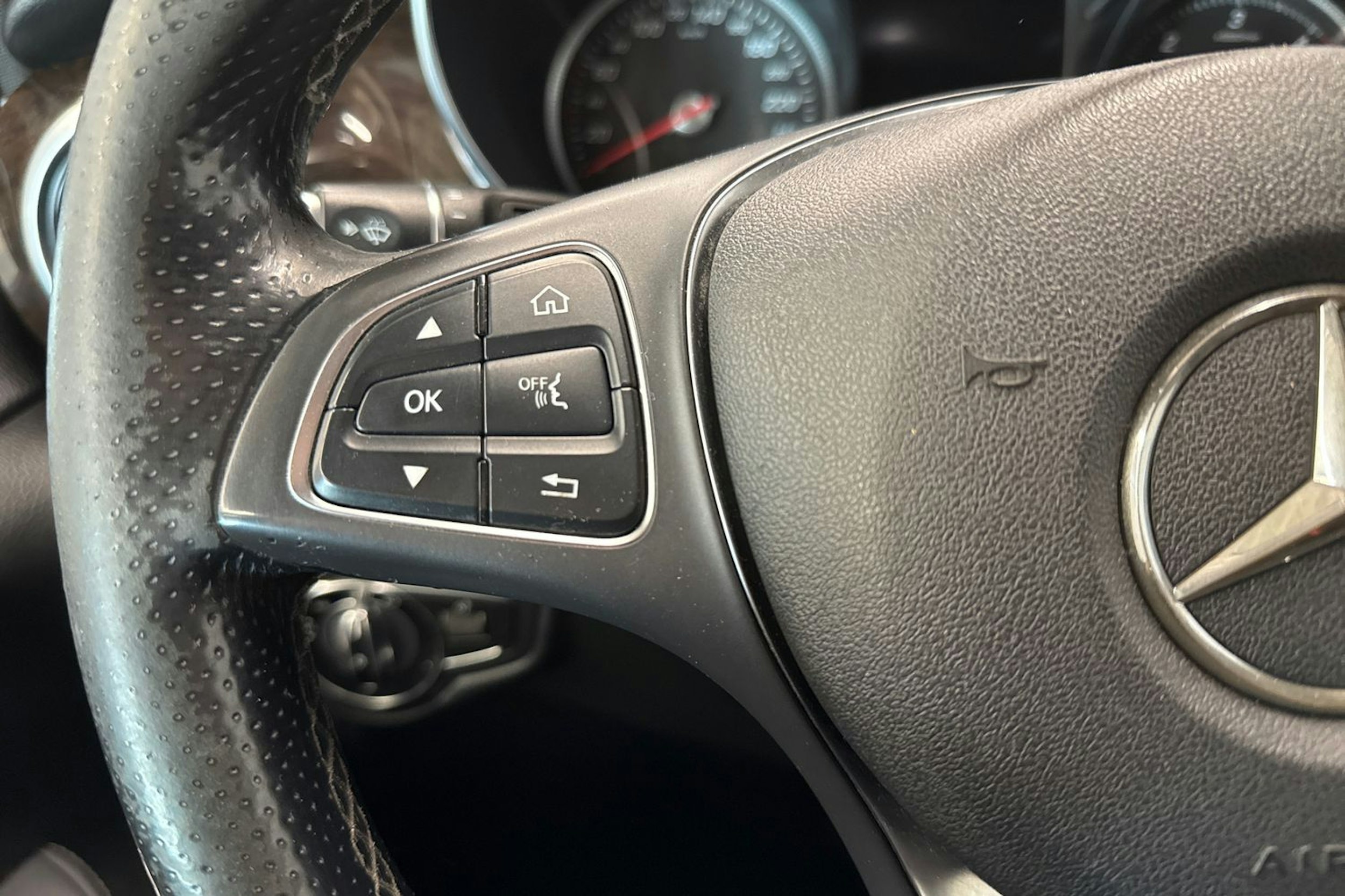 musta Mercedes-Benz V 2015 kuva 17.