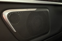 musta Mercedes-Benz V 2015 kuva 30.