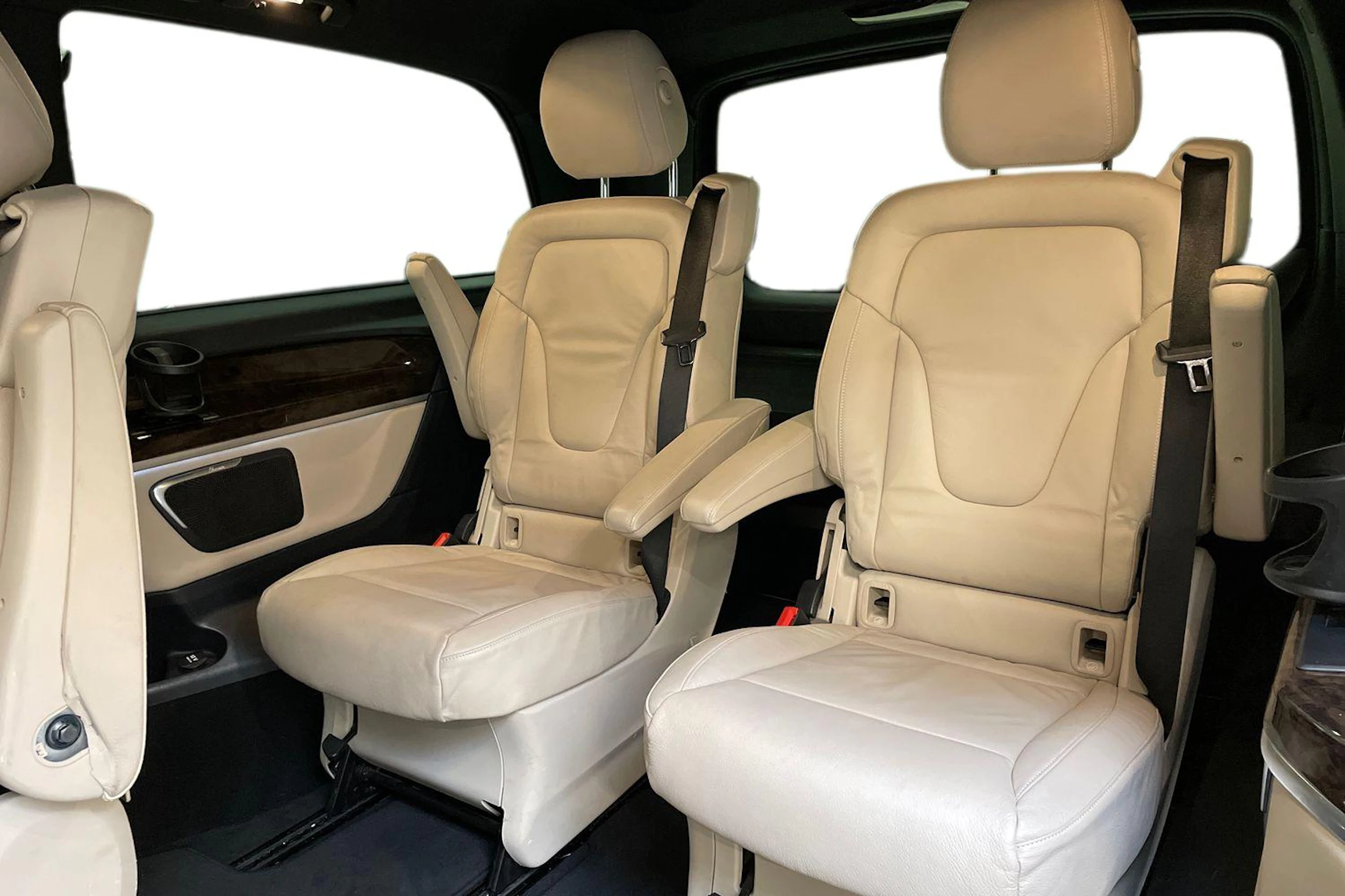 ruskea (beige) Mercedes-Benz V 2015 kuva 9.