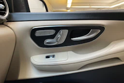ruskea (beige) Mercedes-Benz V 2015 kuva 16.