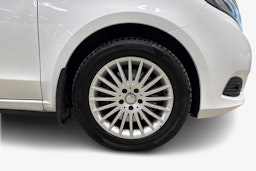 Valkoinen Mercedes-Benz V 2015 kuva 12.