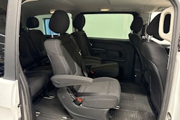 Valkoinen Mercedes-Benz V 2015 kuva 13.