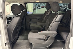 Valkoinen Mercedes-Benz V 2015 kuva 18.