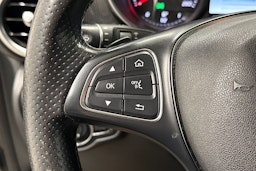 Valkoinen Mercedes-Benz V 2015 kuva 21.