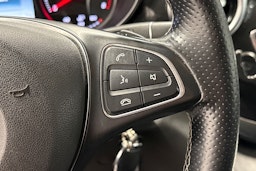 Valkoinen Mercedes-Benz V 2015 kuva 22.