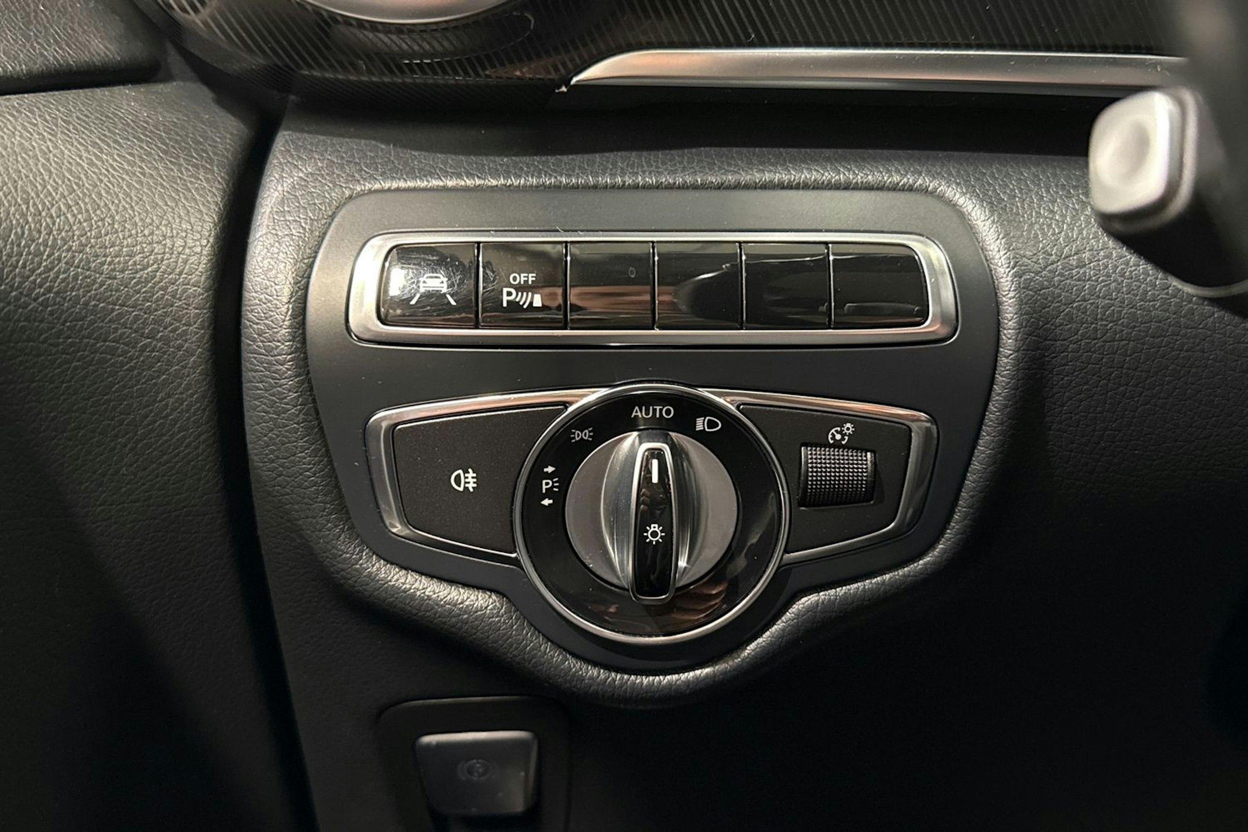 sininen Mercedes-Benz V 2015 kuva 22.