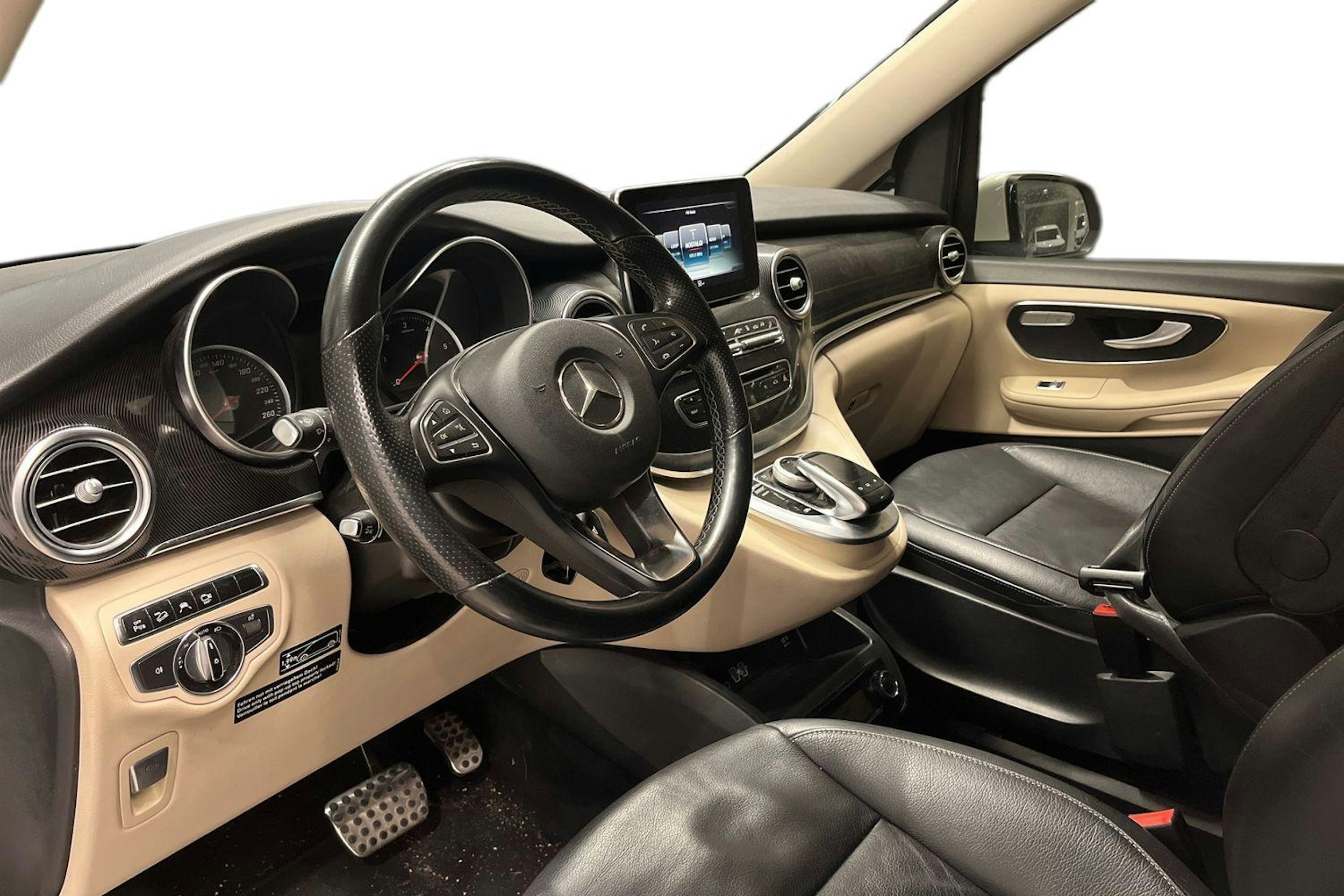 valkoinen Mercedes-Benz V 2016 kuva 3.