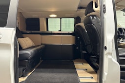 valkoinen Mercedes-Benz V 2016 kuva 13.