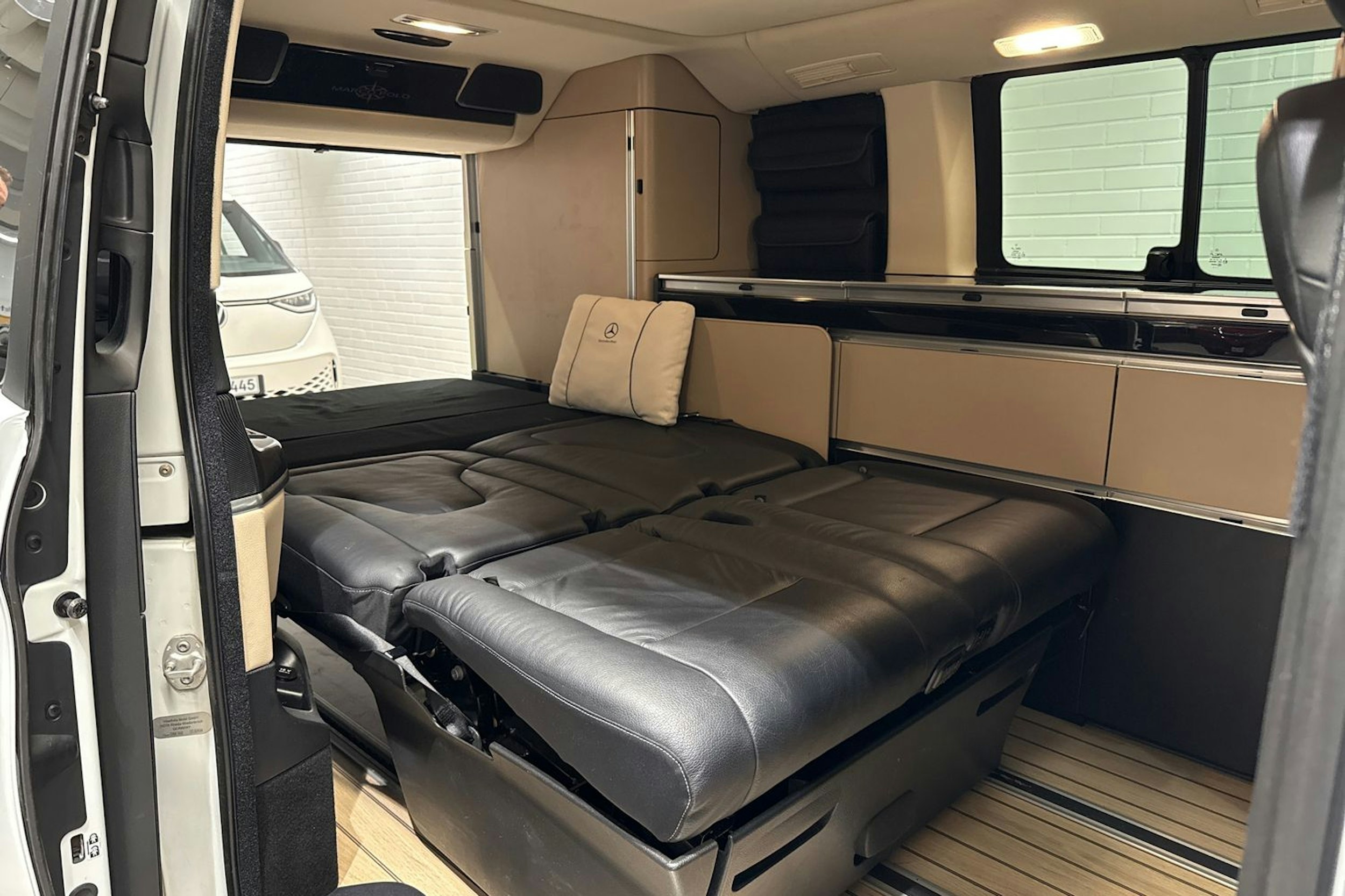 valkoinen Mercedes-Benz V 2016 kuva 16.