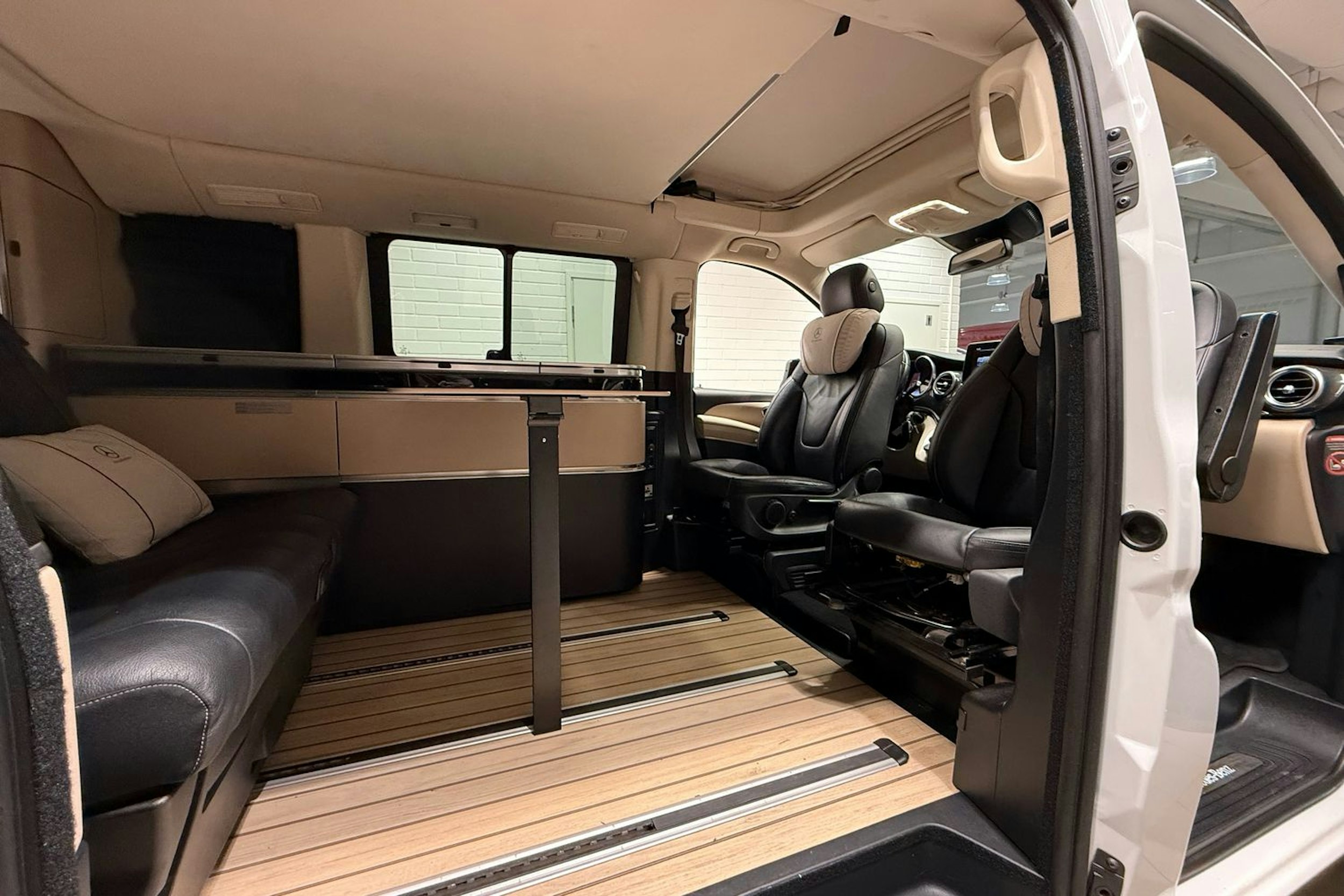 valkoinen Mercedes-Benz V 2016 kuva 17.