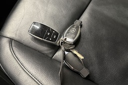 valkoinen Mercedes-Benz V 2016 kuva 27.