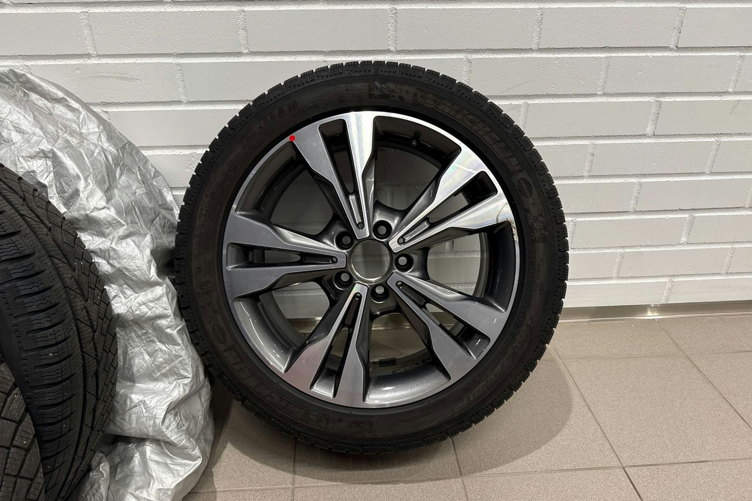 valkoinen Mercedes-Benz V 2016 kuva 30.