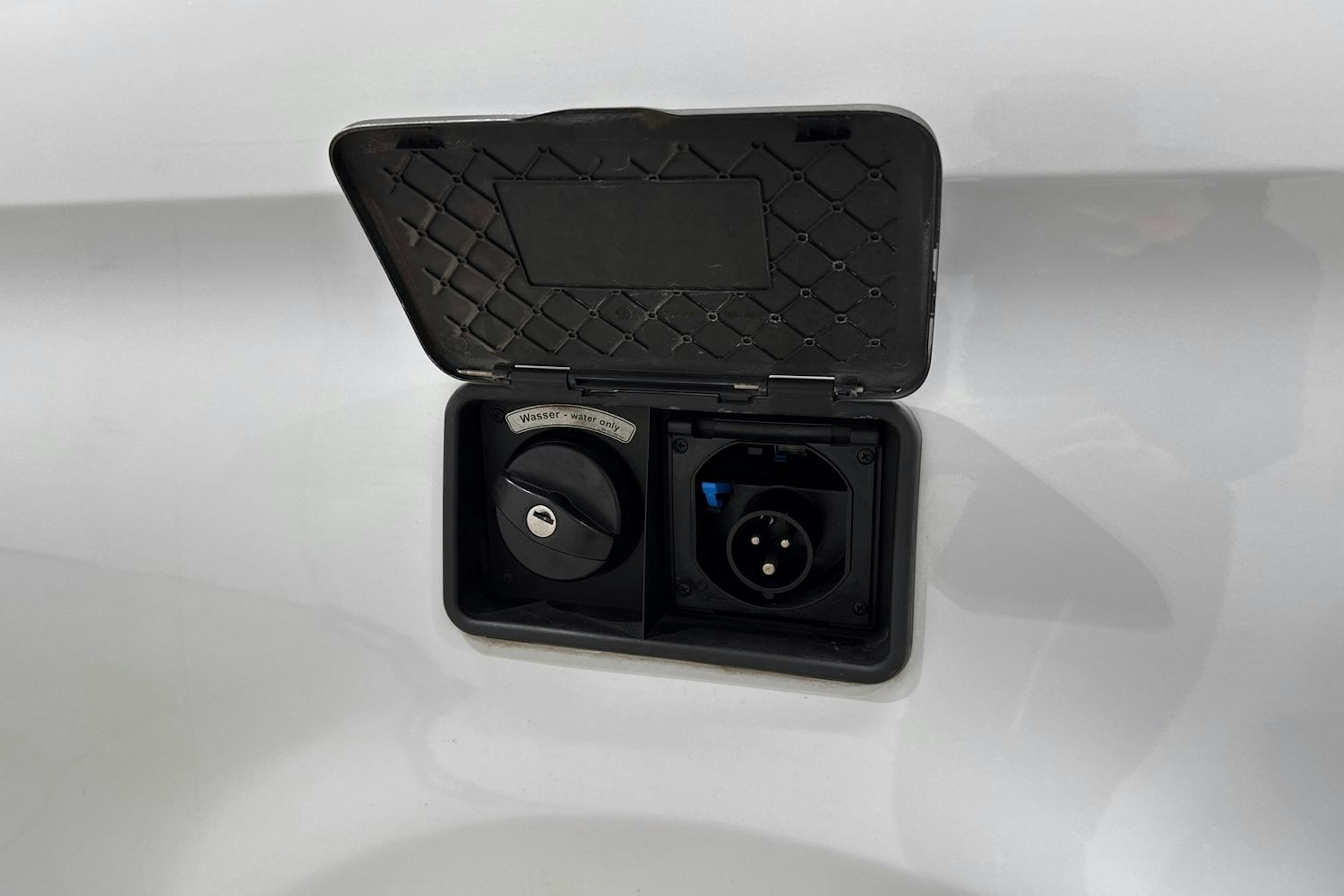 valkoinen Mercedes-Benz V 2016 kuva 32.