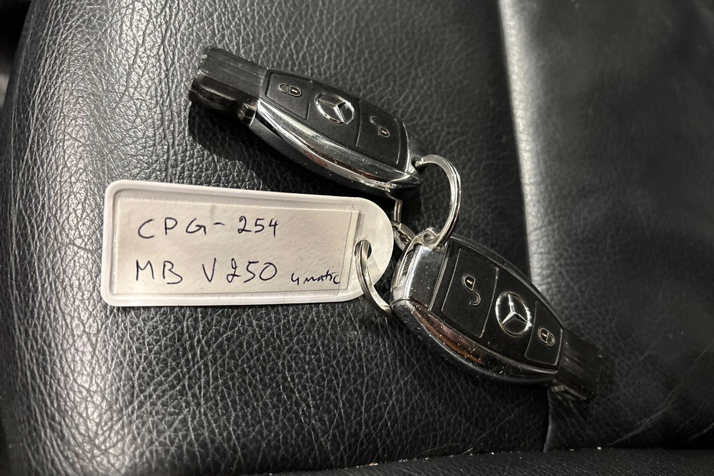 harmaa Mercedes-Benz V 2016 kuva 31.