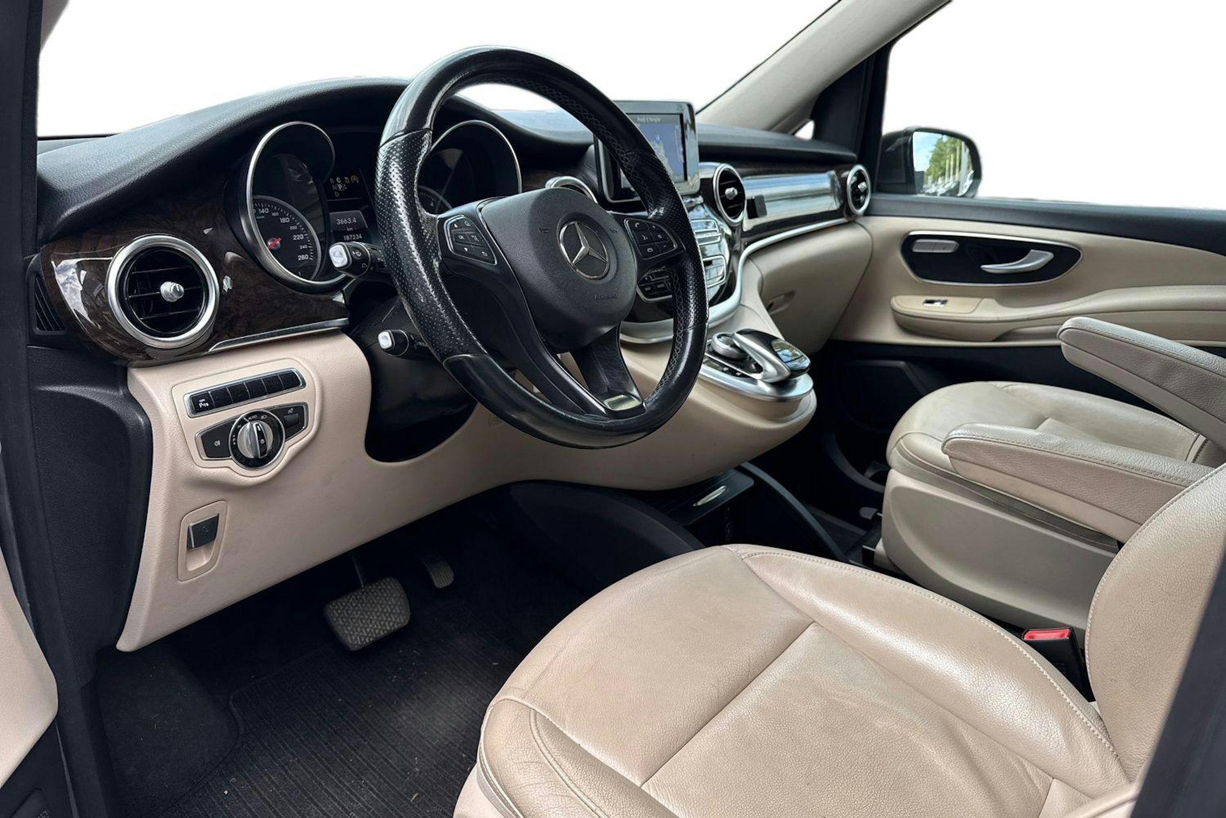 met. harmaa Mercedes-Benz V 2016 kuva 3.