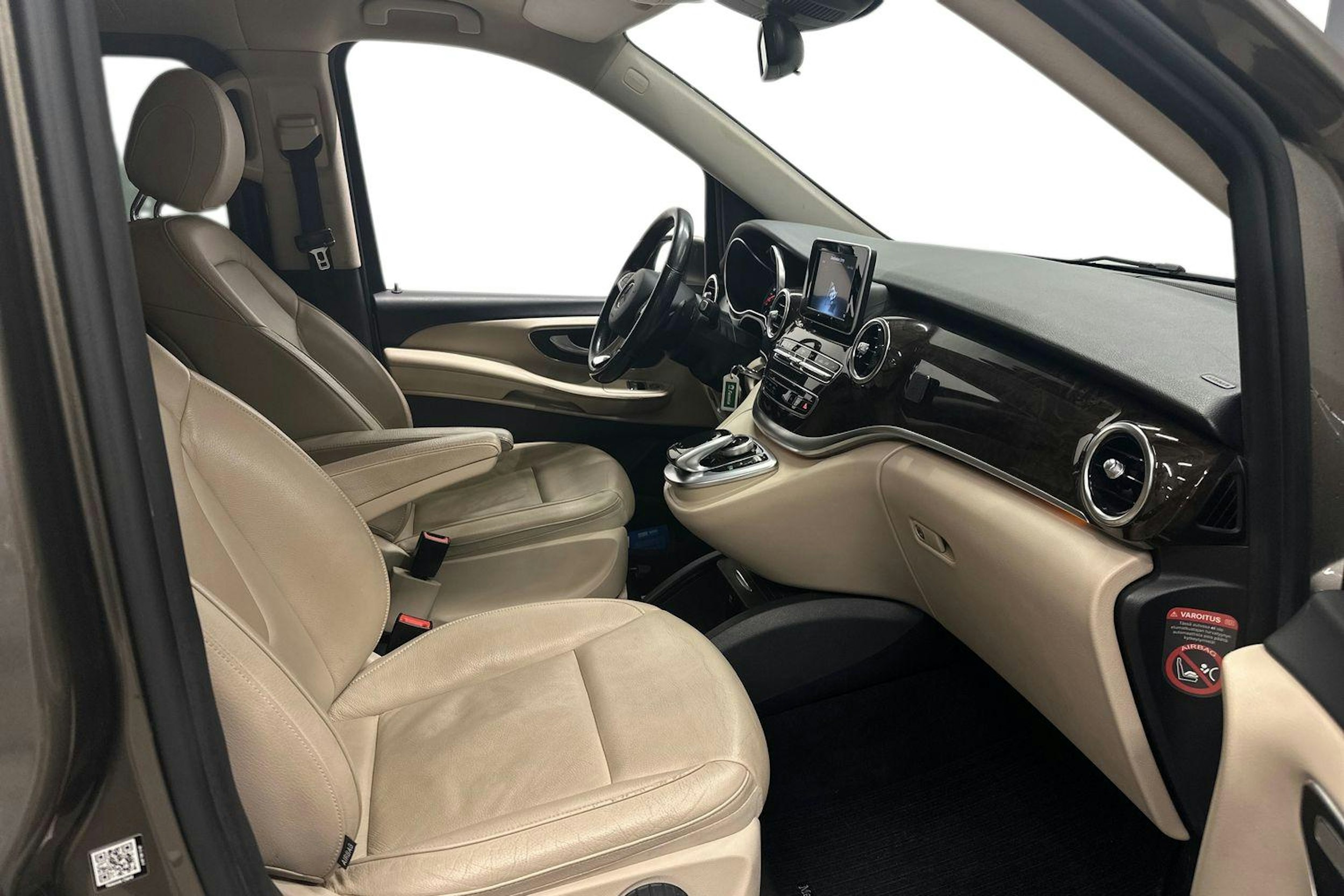 met. harmaa Mercedes-Benz V 2016 kuva 10.