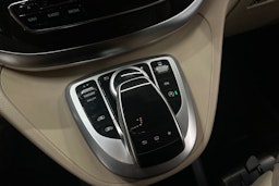 met. harmaa Mercedes-Benz V 2016 kuva 22.
