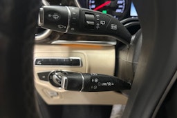 met. harmaa Mercedes-Benz V 2016 kuva 23.