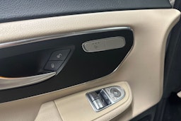 met. harmaa Mercedes-Benz V 2016 kuva 24.