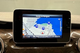 met. harmaa Mercedes-Benz V 2016 kuva 26.