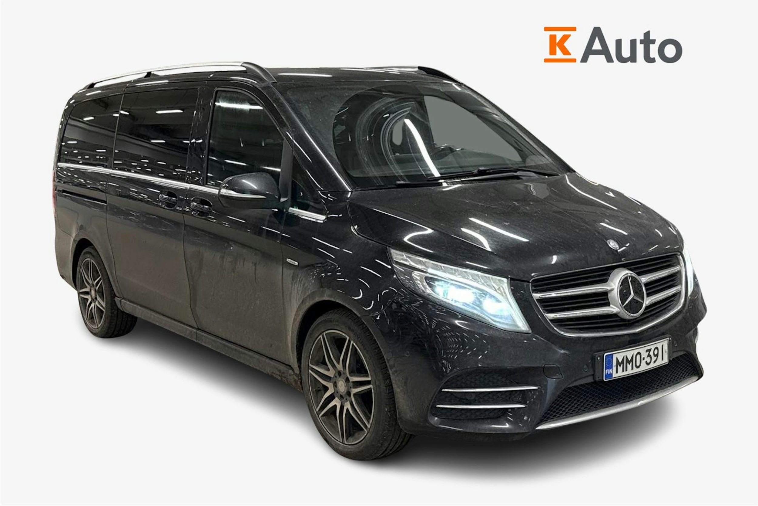 musta Mercedes-Benz V 2016 kuva 1.