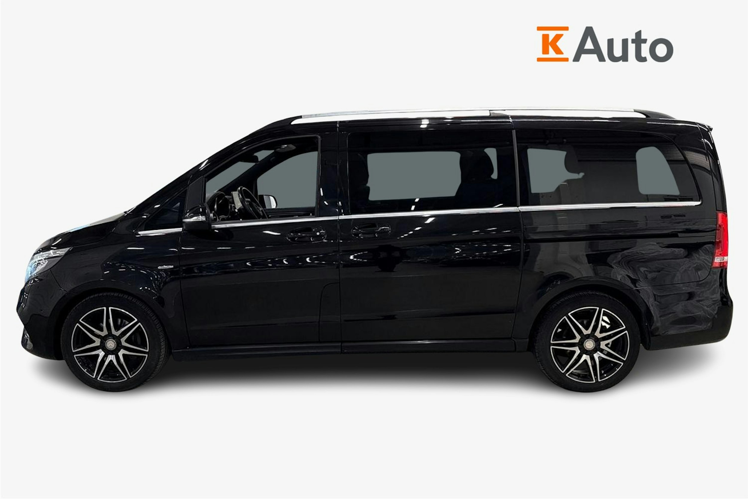 musta Mercedes-Benz V 2016 kuva 7.