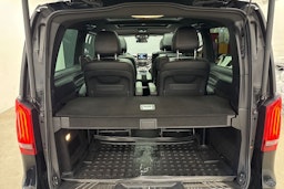 musta Mercedes-Benz V 2016 kuva 16.