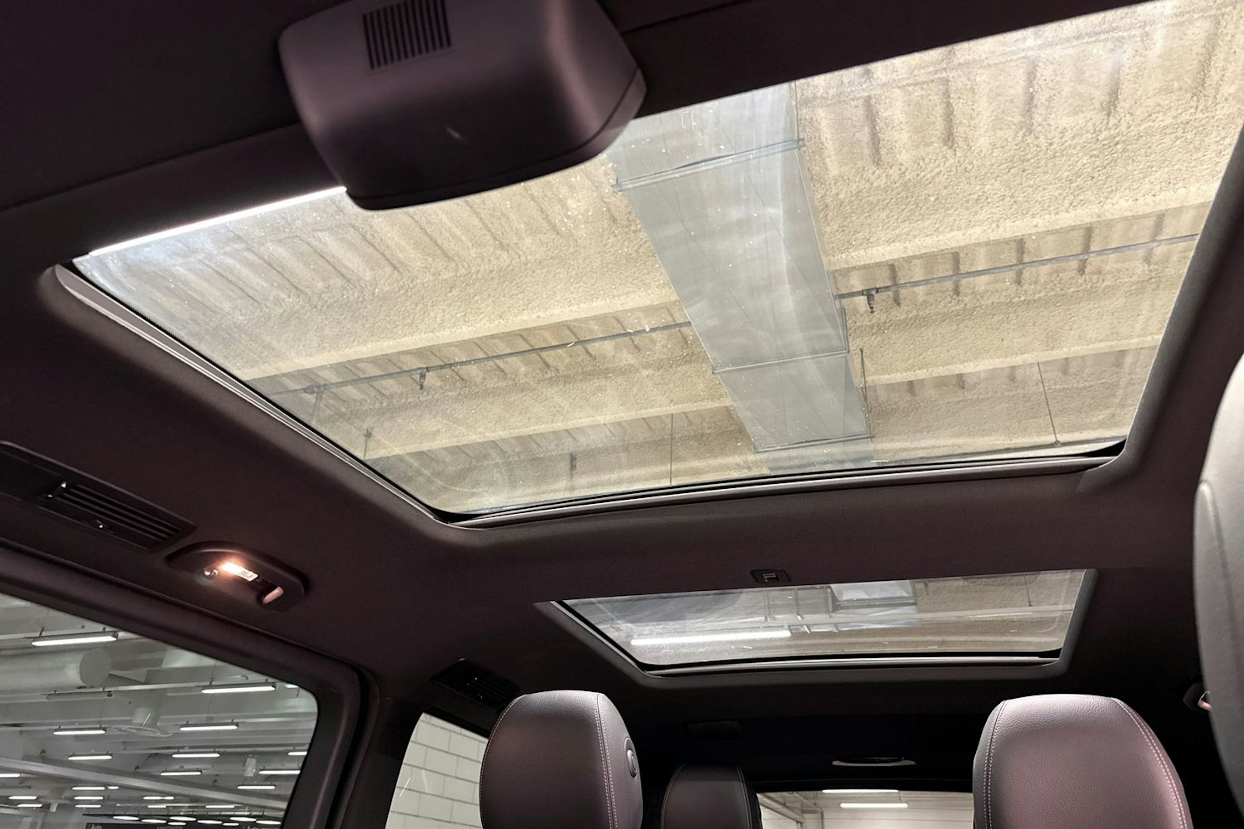 musta Mercedes-Benz V 2016 kuva 28.