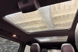 musta Mercedes-Benz V 2016 kuva 28.