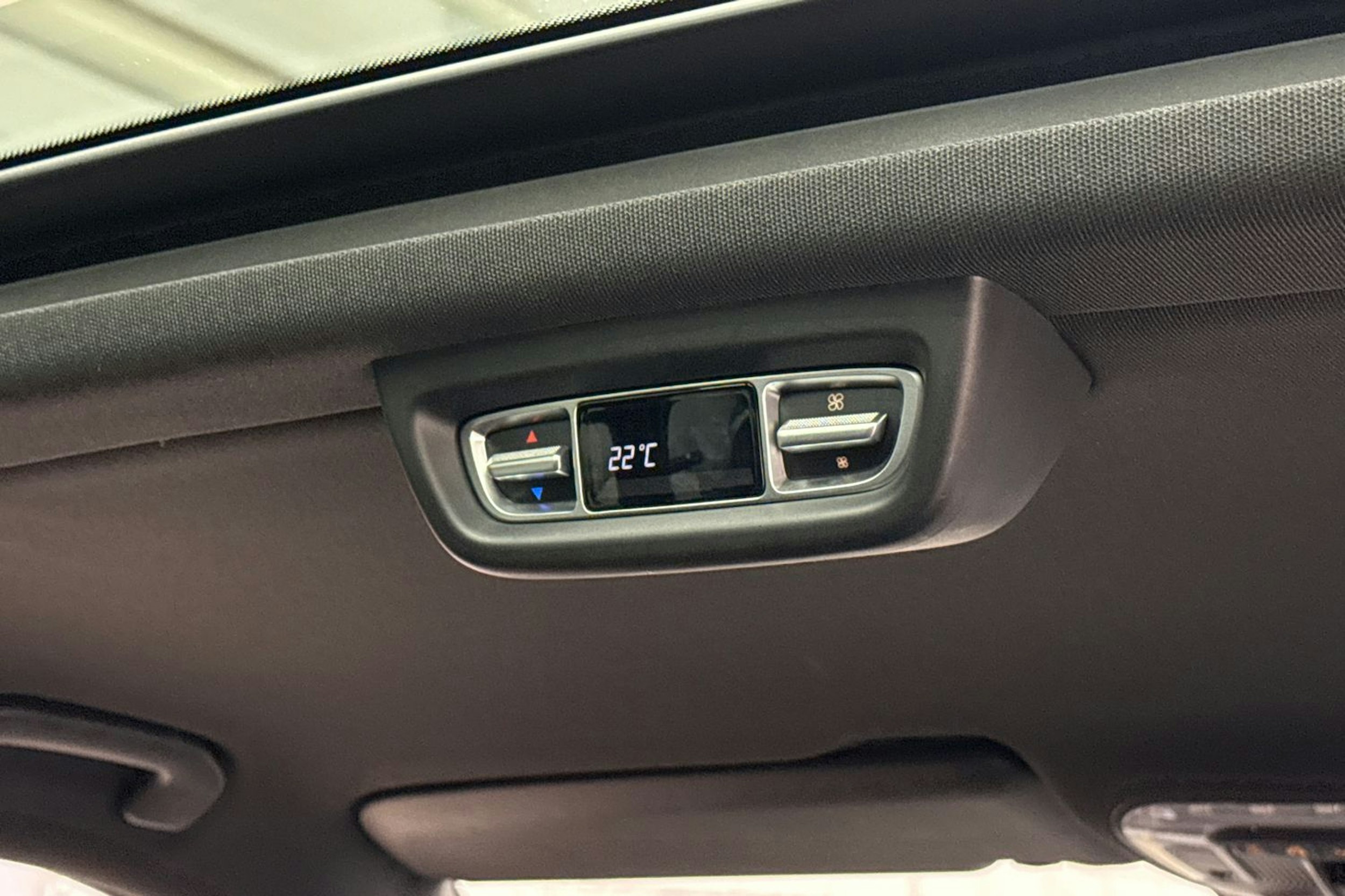 musta Mercedes-Benz V 2016 kuva 32.